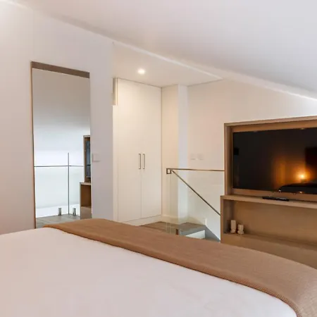 Fervenca Boutique Palace Апартаменты Вила-Нова-ди-Гая